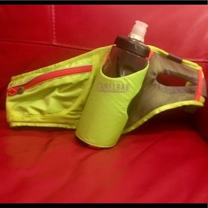 Camelbak 21 oz hydration belt